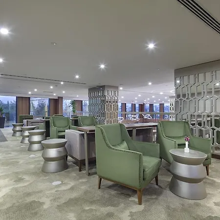 Hilton Garden Γιάλοβα