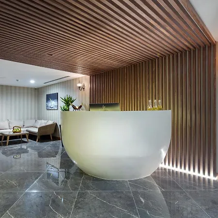 Ξενοδοχείο Hilton Garden Γιάλοβα