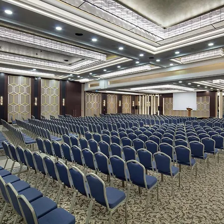 Hilton Garden ילובה