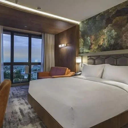 Hilton Garden Yalova 4*