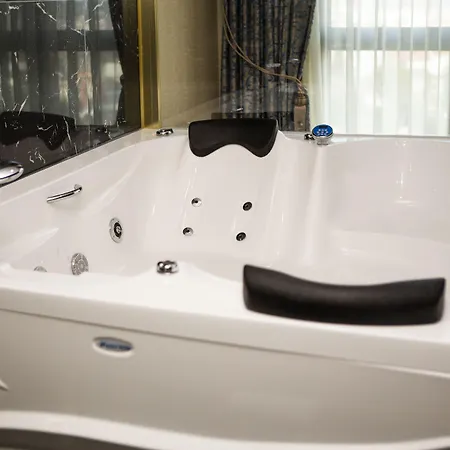Hilton Garden 4* ילובה