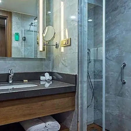 Hilton Garden 4*